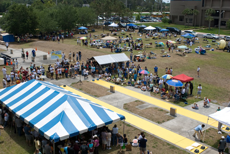 Aerial photograph of the event.