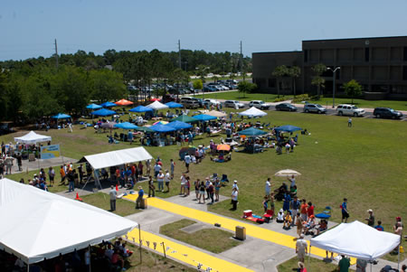 Aerial photograph of the event.